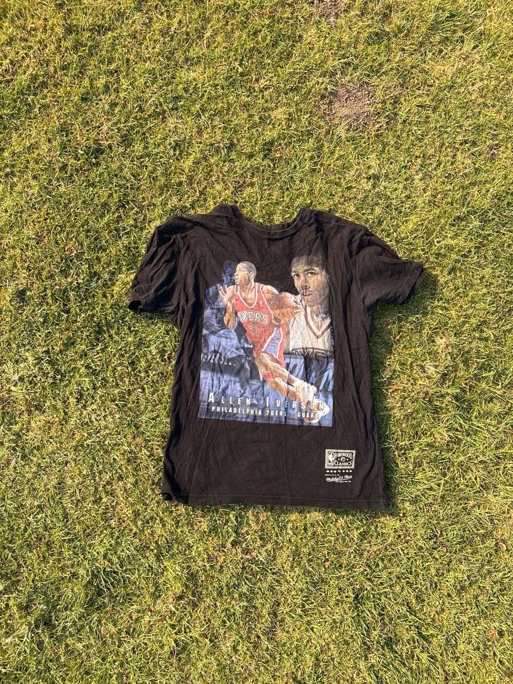 Mitchell & Ness Allen Iverson Hardwood Classics Graphic T-Shirt